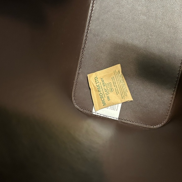 Elegant Brown Tote Bag - Picture 7 of 12